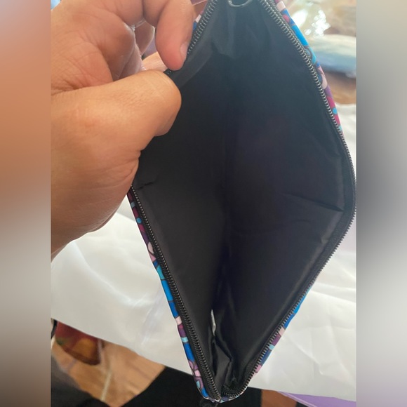 Make up bag - Picture 2 of 2